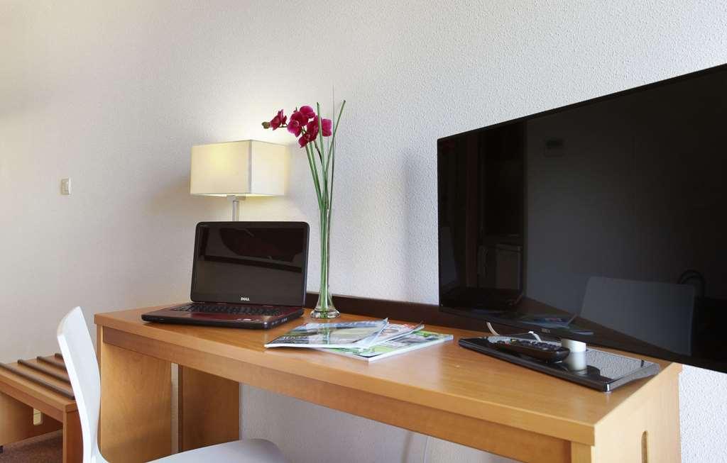 Appart'Hotel Odalys City - Bioparc Lyon Est Habitación foto