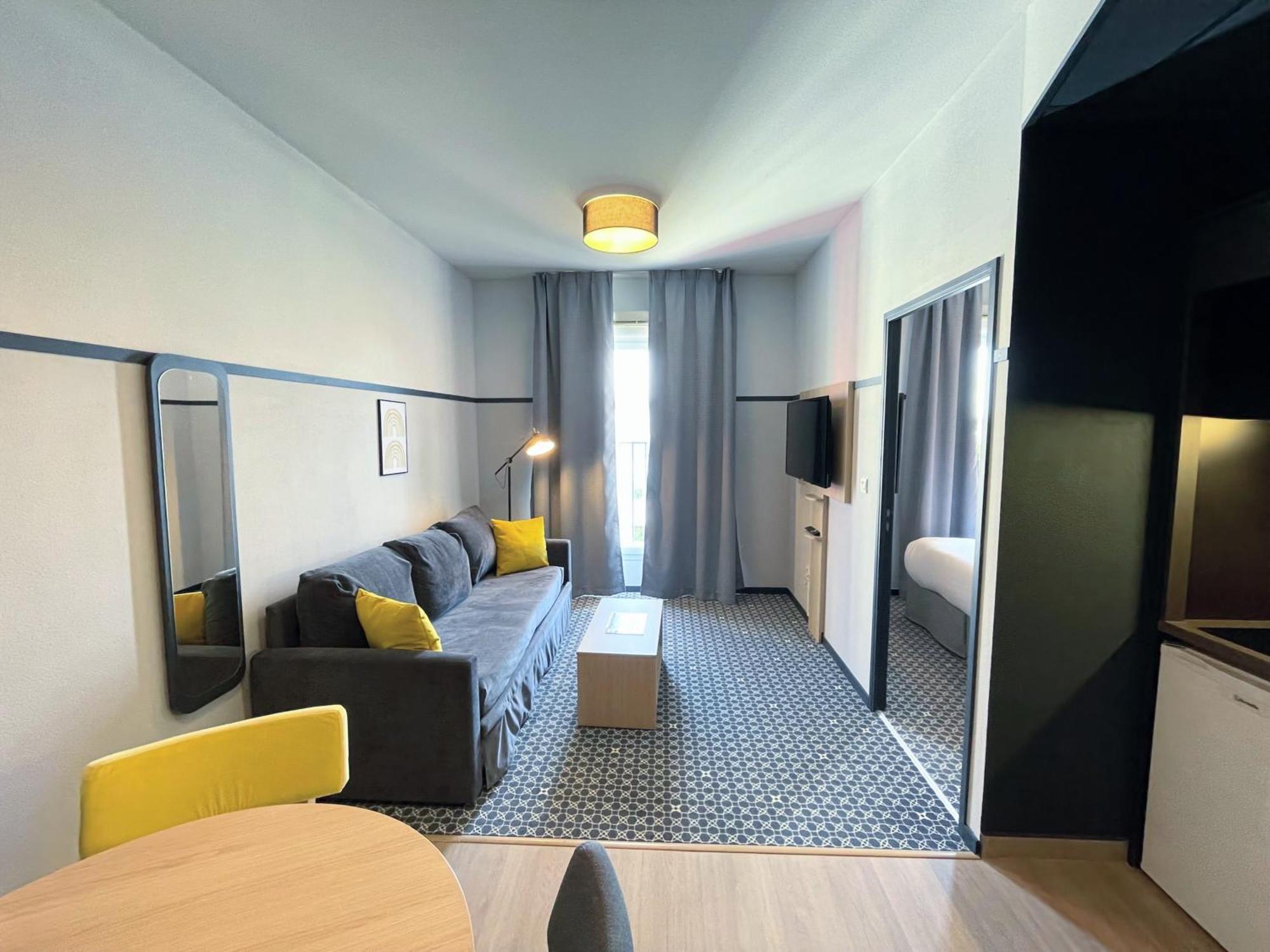 Appart'Hotel Odalys City - Bioparc Lyon Est Exterior foto