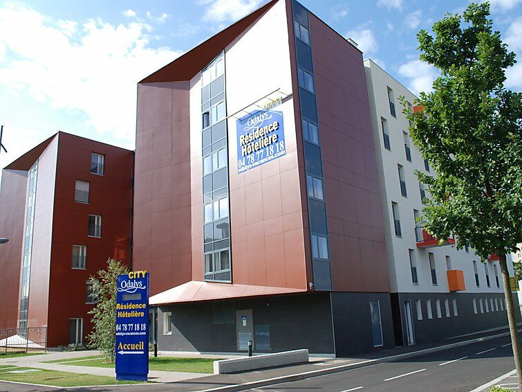 Appart'Hotel Odalys City - Bioparc Lyon Est Exterior foto